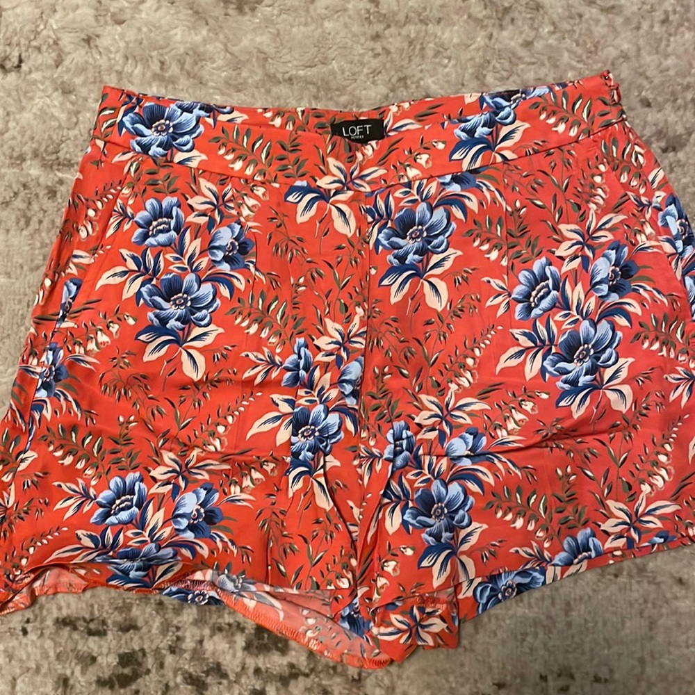 LOFT, orange floral shorts, size 4P